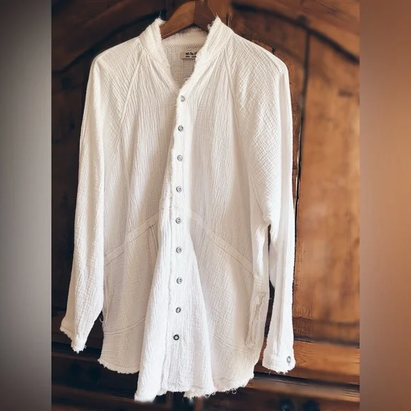 FREE PEOPLE SUMMER DAYDREAM BUTTON DOWN - Picture 11 of 11